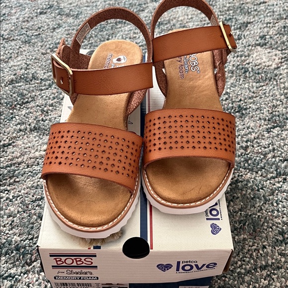 Skechers memory foam sandles - Picture 2 of 6